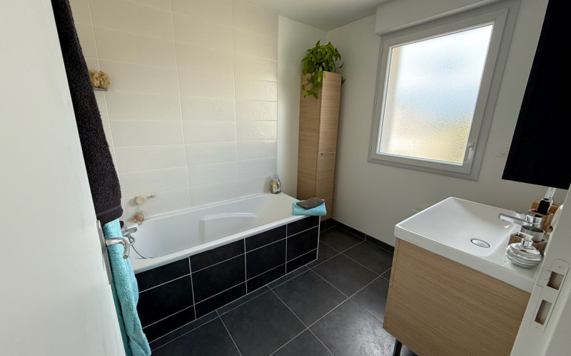 
Maison récente 5 pièces 95.40 m2 sur Liffré !
 - Photo 4
