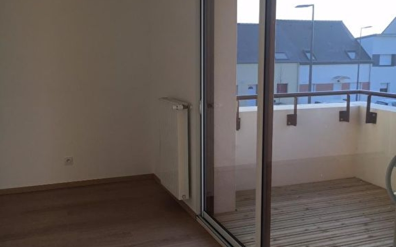 
CHAVAGNE, appartement de deux pièces avec terrasse
 - Photo 3