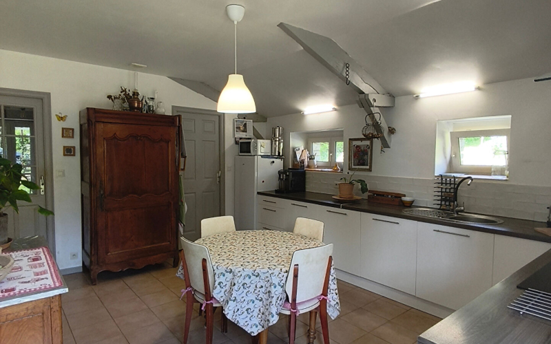 
Belle habitation sur 2000 m²
 - Photo 6