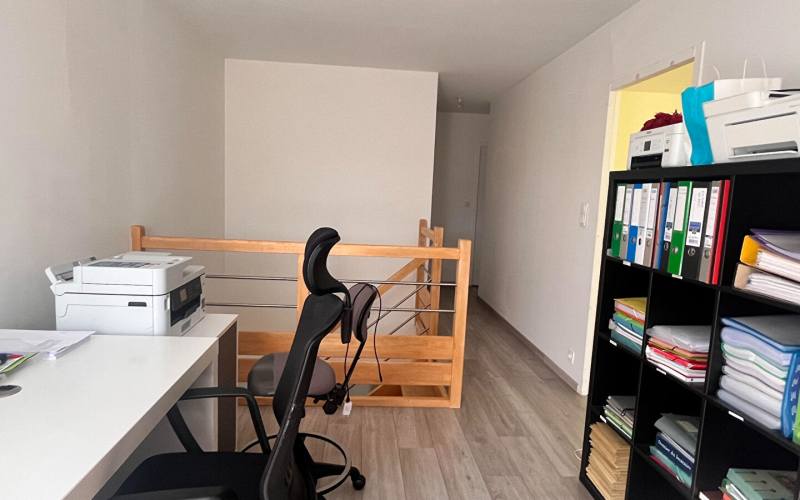 
Nouveau Maison Orgères 4 chambres et bureau
 - Photo 4