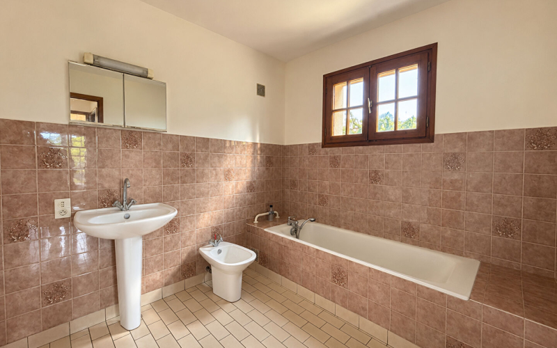 
Propriété rurale sur 1ha 29a 12ca
 - Photo 6