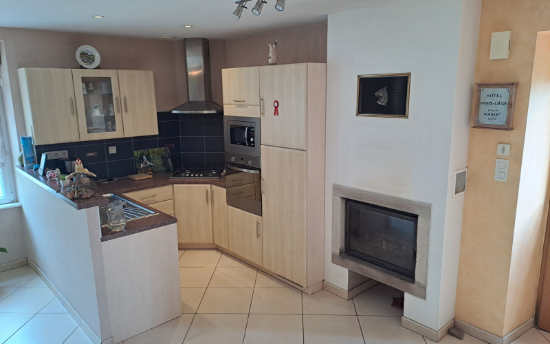 
Maison sur un terrain de 9700m² .
 - Photo 2