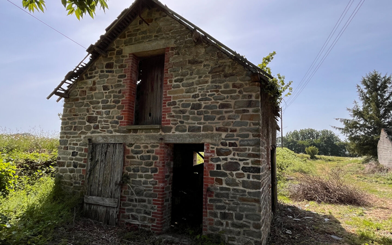 
VITRE (35) - fermette sur 1ha 60a.
 - Photo 5